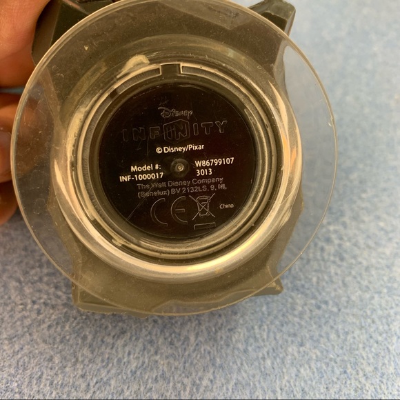 Disney Infinity1.0(Xbox 360,2004)w/Infinity Figure Mater,Capt Jack,Iron Man.Dash - Picture 6 of 14